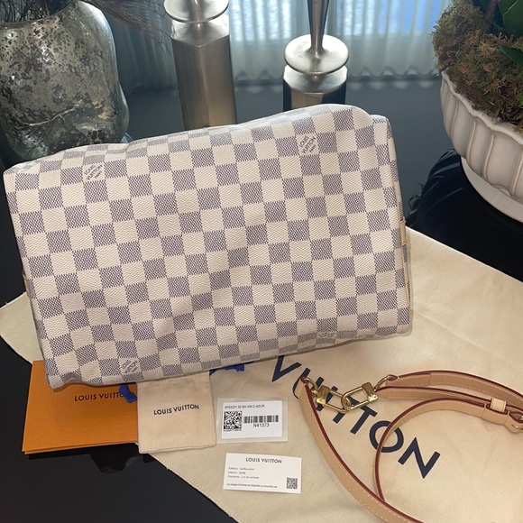 Louis Vuitton Damier Azur Speedy 30” - Picture 7 of 16